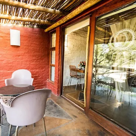 Hakunamatata Lodge & Health Spa/ Wedding & Conference Venue Muldersdrift Exterior photo