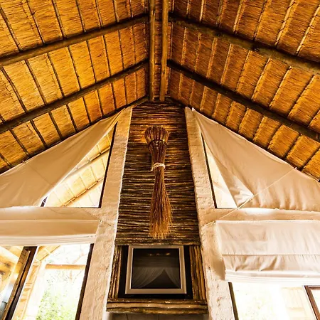Hakunamatata Lodge & Health Spa/ Wedding & Conference Venue Muldersdrift Exterior photo